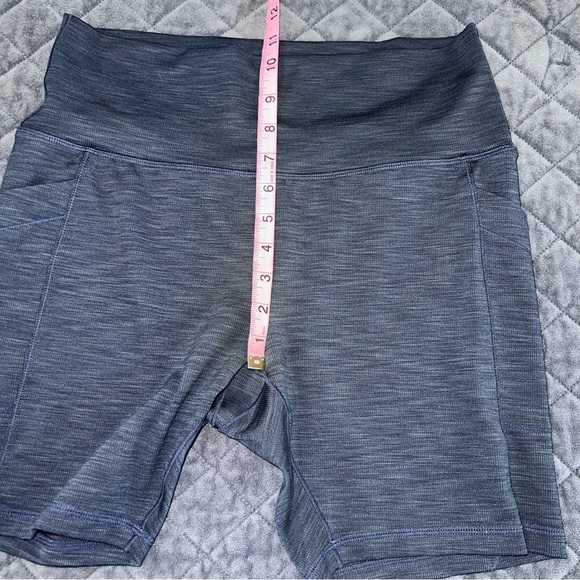 Prana Tank Shorts Set Women’s XL Navy Blue Built In Bra Pockets Biker W - Picture 4 of 13